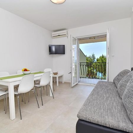 Apartments Despot Tucepi Luaran gambar