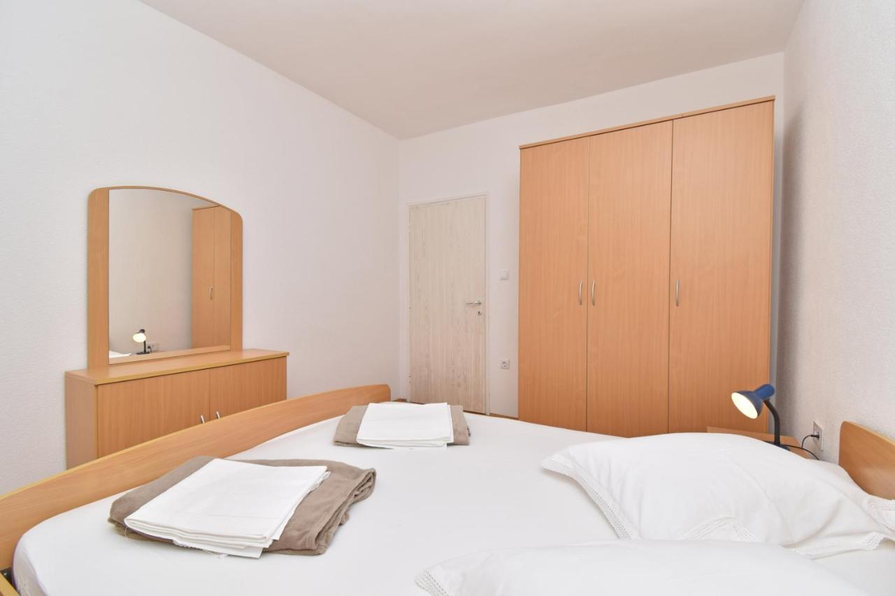 Apartments Despot Tucepi Luaran gambar