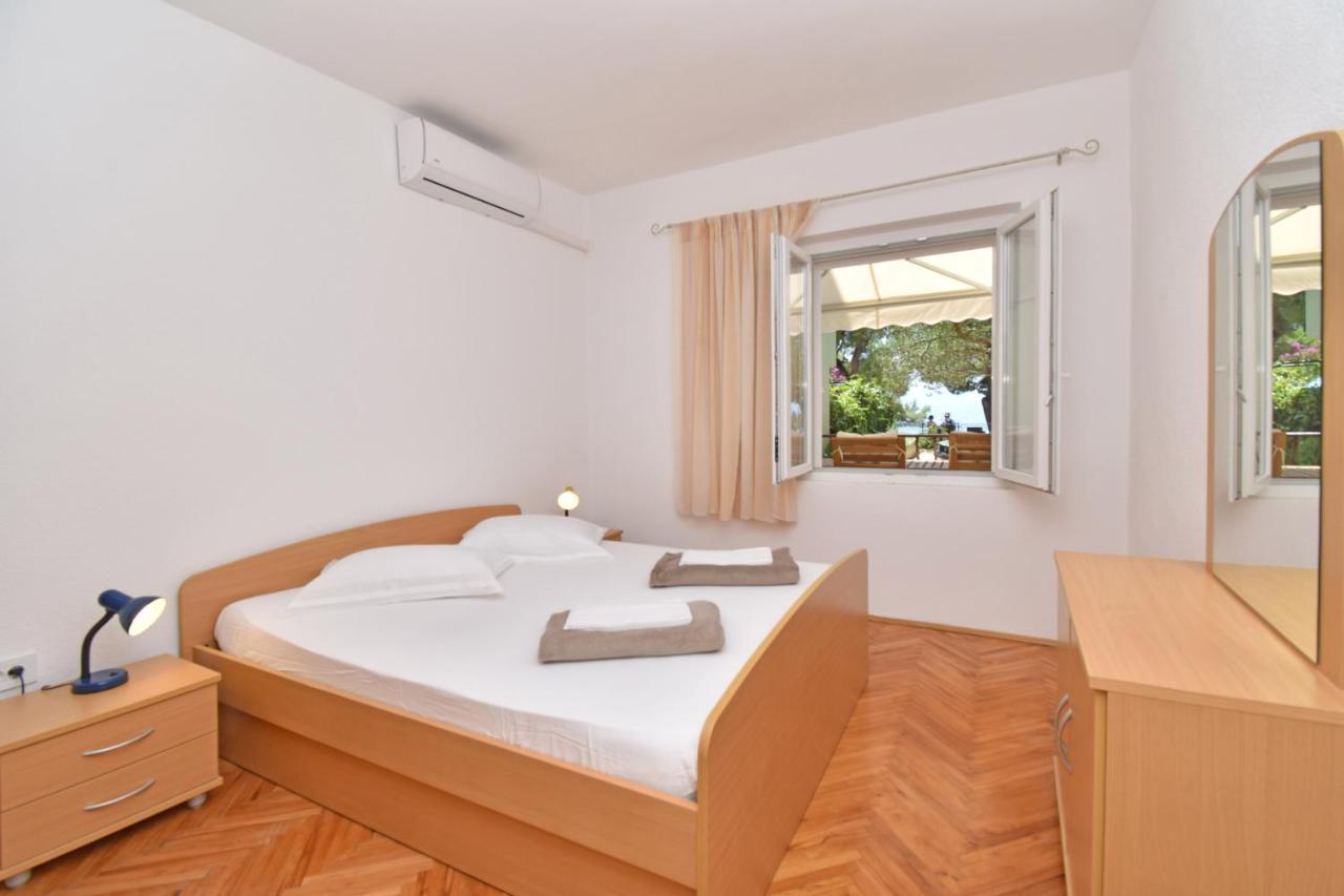 Apartments Despot Tucepi Luaran gambar