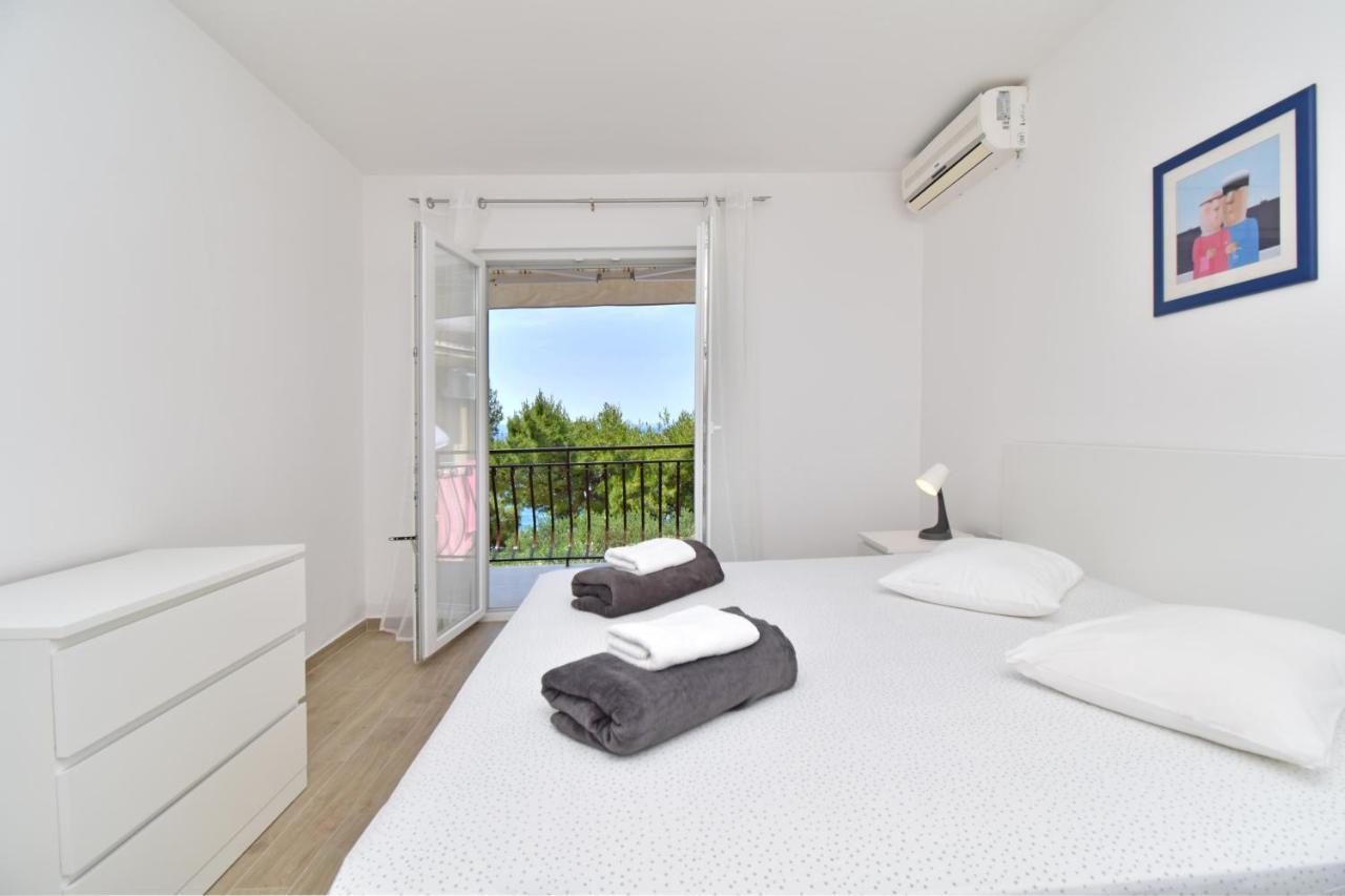 Apartments Despot Tucepi Luaran gambar