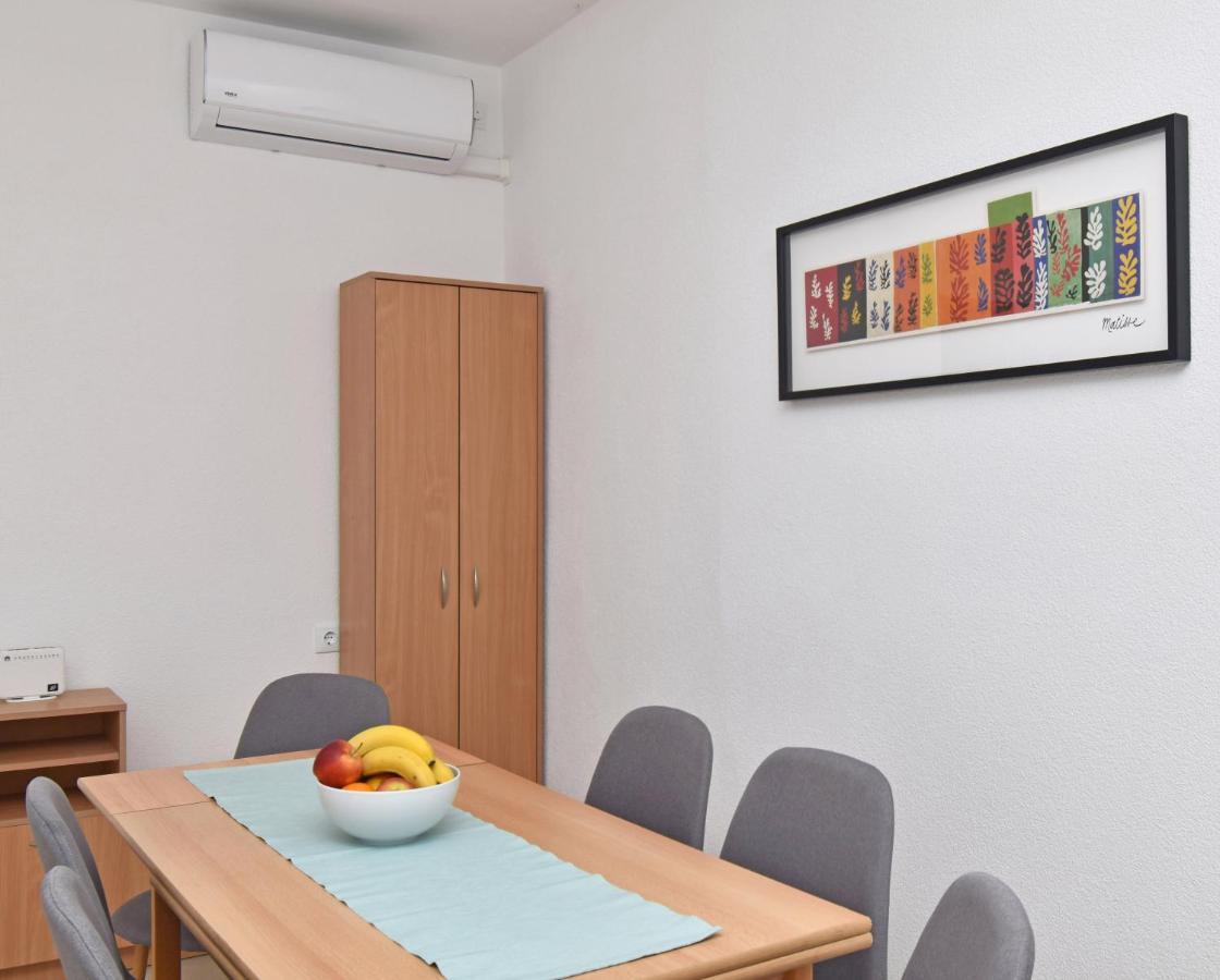 Apartments Despot Tucepi Luaran gambar